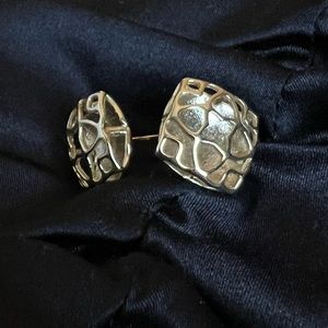 Kendra Scott Classic Studs